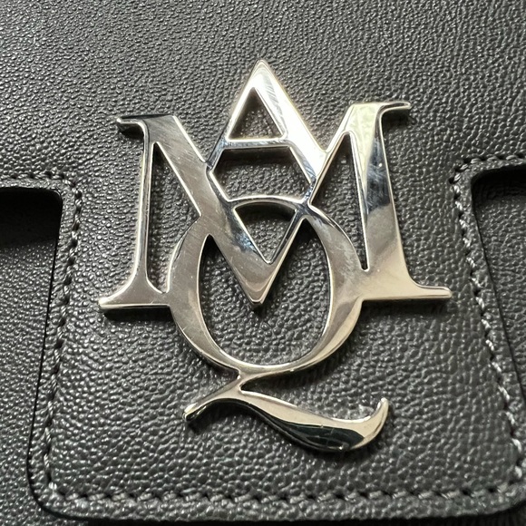 Alexander McQueen Insignia Chain Flap Crossbody Bag - Picture 11 of 11